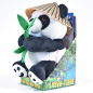 Preview: Laber-Panda, "Bao Bao", mit Hut und Bambus