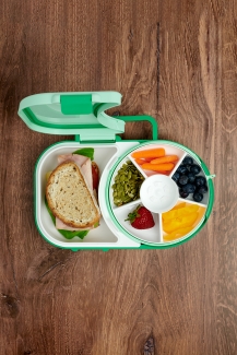 GöBe Lunchbox für Kinder mit Snackschleuder, Sage Mint