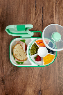 GöBe Lunchbox für Kinder mit Snackschleuder, Sage Mint