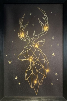 LED Bild aus Canvas 6 LED mit Holzrahmen Motiv: Hirschkopf in Gold mit Sternen