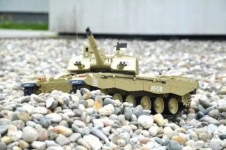 RC Panzer “Britischer Challenger 2” Heng Long 1:16 mit RS + Stahlgetriebe -2,4Ghz -V7.0