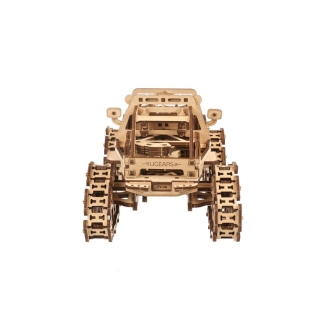 Geländewagen mit Kettenantrieb UGEARS